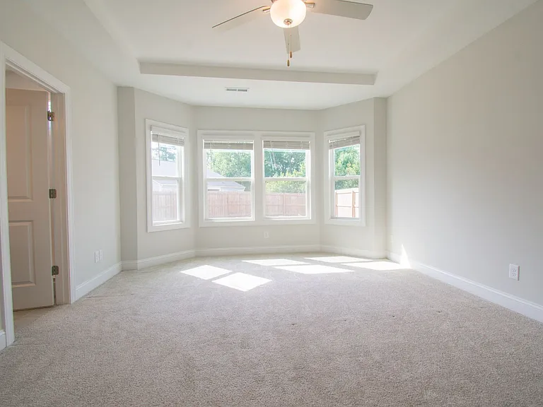 5611 Pondhaven Dr — Photo 16
