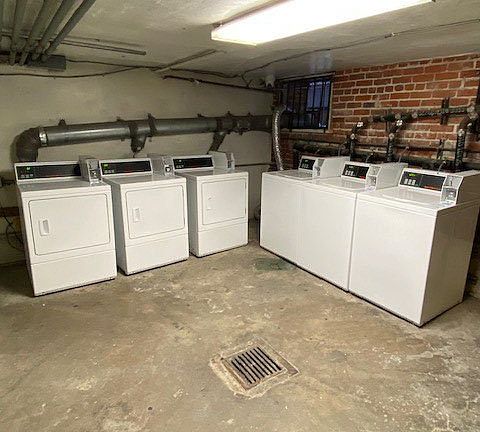 3rd image of 673 Shatto Pl APT 105