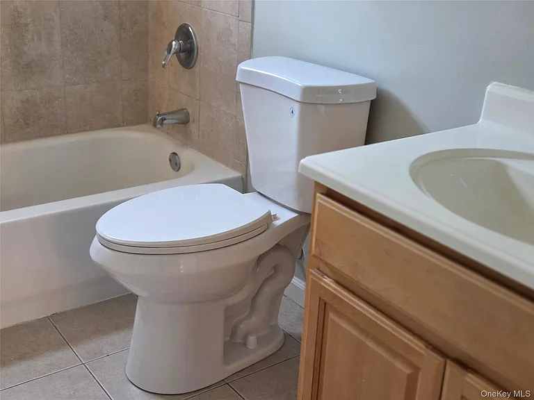 16 Pavilion Ridge Way #6 — Photo 5
