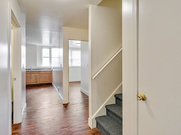 4th image of 4007-4011 Aspen St #88315df4c