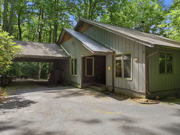 144 Hogback Court, Sapphire, NC 28774