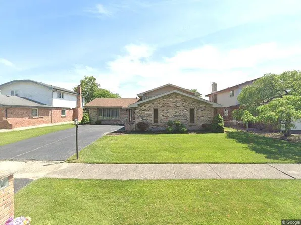 2725 Wind Point Ct, Lynwood, IL 60411