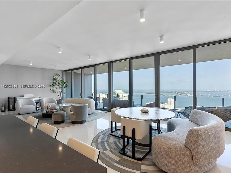 300 Biscayne Boulevard Way #4502E — Photo 11