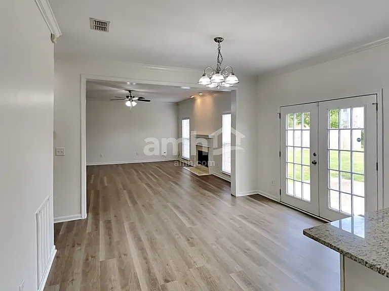 4063 Locerbie Cir — Photo 5