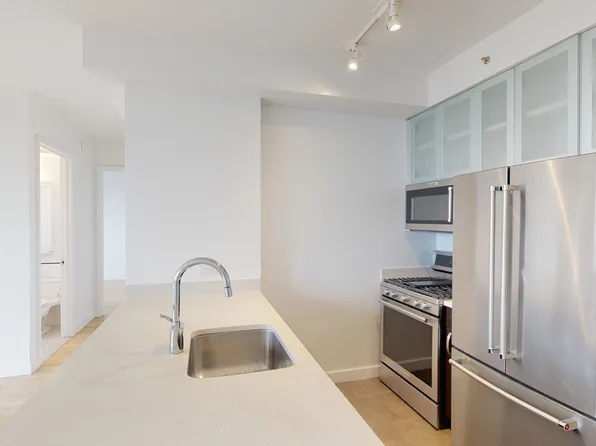 808 Columbus Avenue 22M image 1 of 9