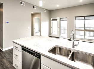 17752 Pierce Cir #E107, Omaha, NE 68130