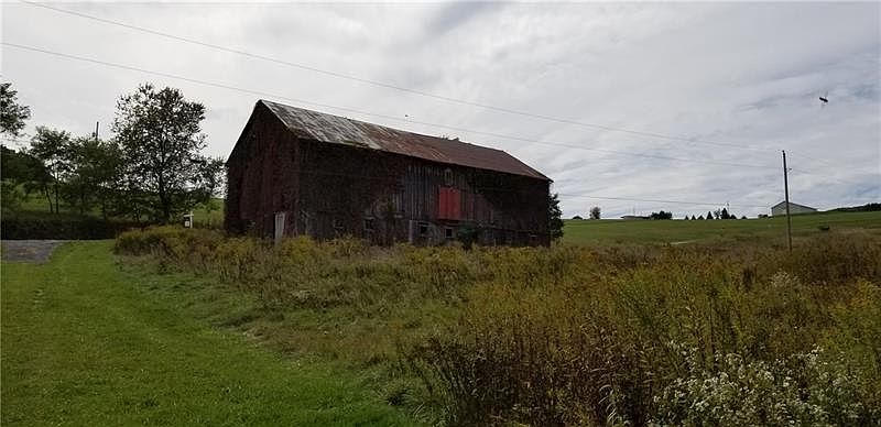 2nd image of 1241 Shaffer Mountain Rd