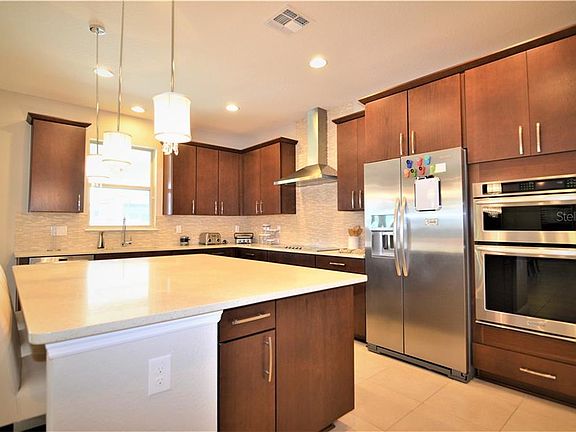 3rd image of 8479 Pippen Dr