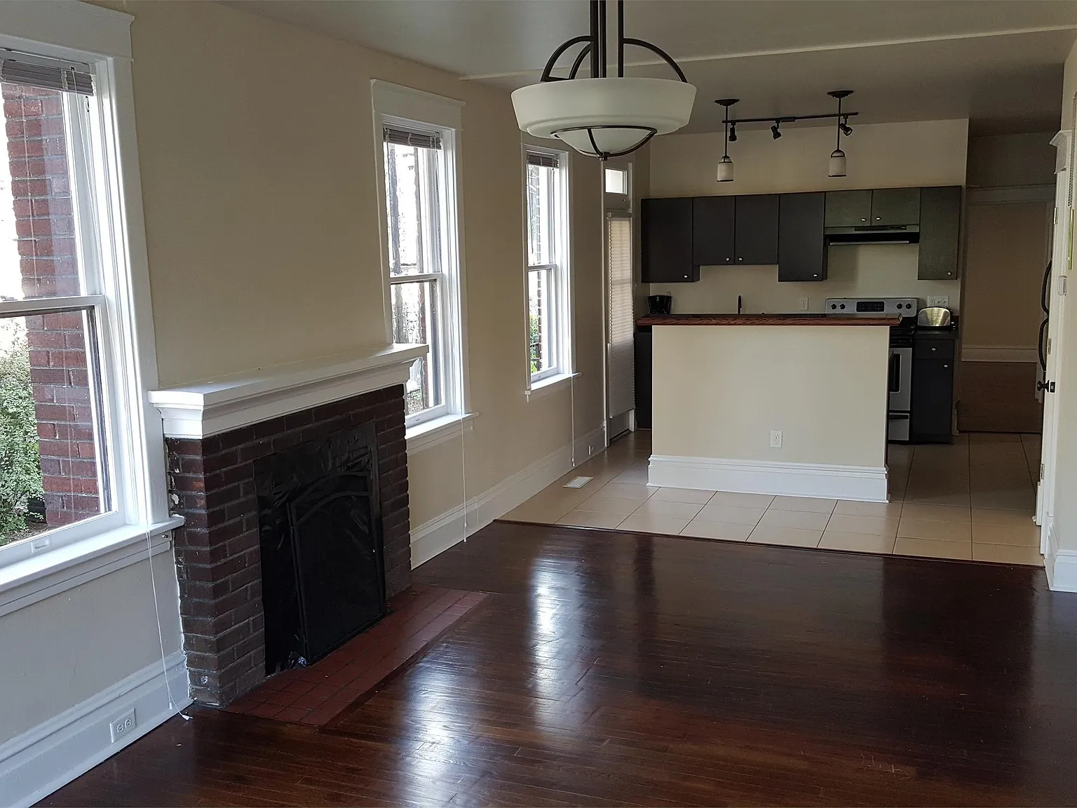 2403 N 2nd St — Photo 2