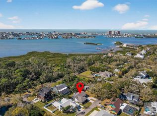 12756 Poinsettia Ave, Seminole, FL 33776