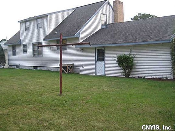 2nd image of 354 Pleasantview Ave