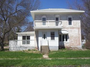 802 E 6th St, Dell Rapids, SD 57022