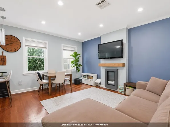 620 38th St Ste 104, Union City, NJ 07087