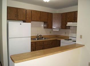 1410 Draper St APT 2, Baraboo, WI 53913