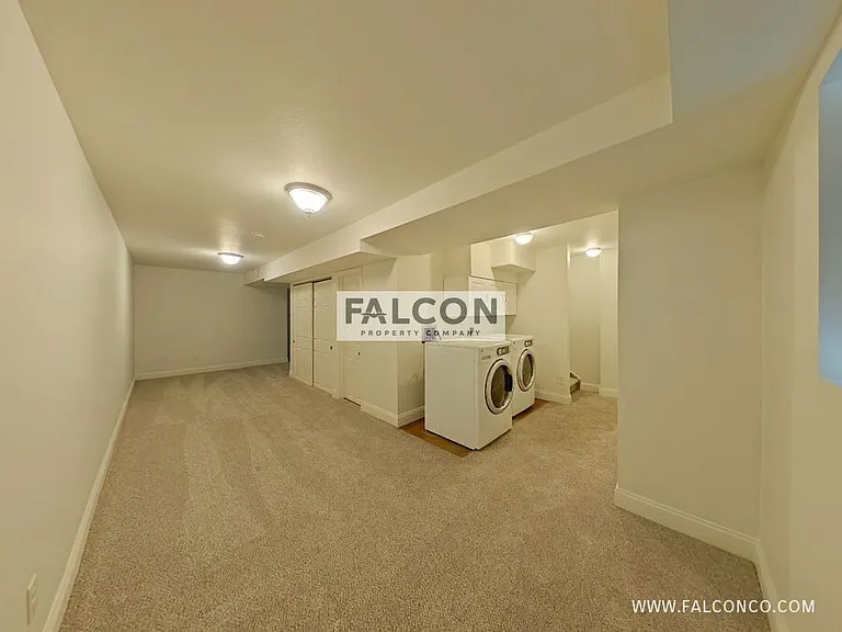 673 Shooks Ln — Photo 16