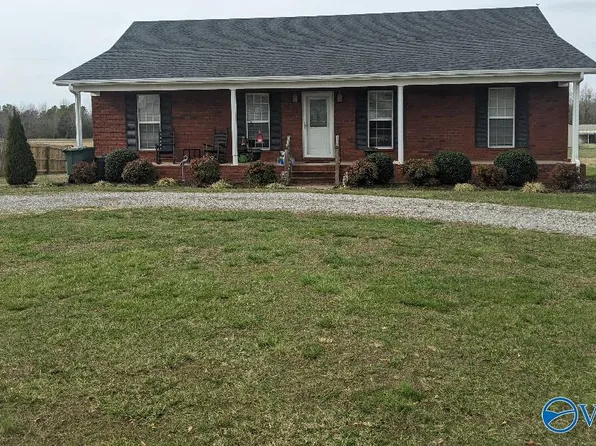 22 Billy Parks Dr, Fayetteville, TN 37334