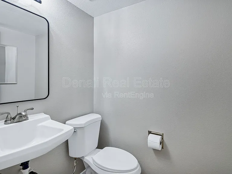 225 N Standage #146 — Photo 10
