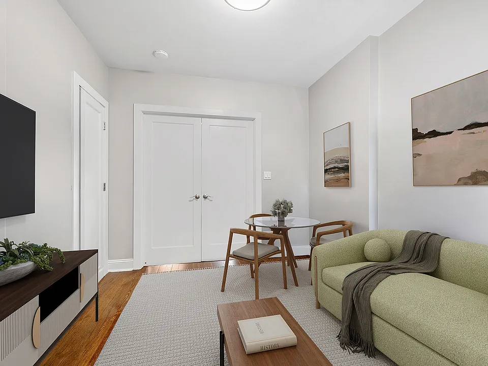 239 9th Ave #3D