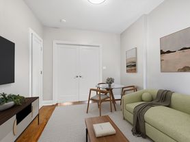 239 9th Ave, New York, NY