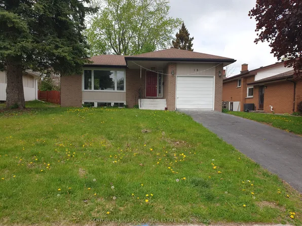 18 Manor Cres, Quinte West, ON K8V 3Z7