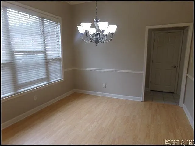 3 bed, 2.0 bath, 2074 sqft, $2,000 — Photo 4