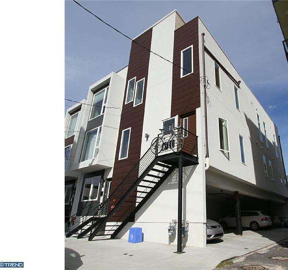 1st image of 211 Green St #211A
