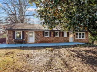 2435 Galts Mill Rd, Madison Heights, VA 24572