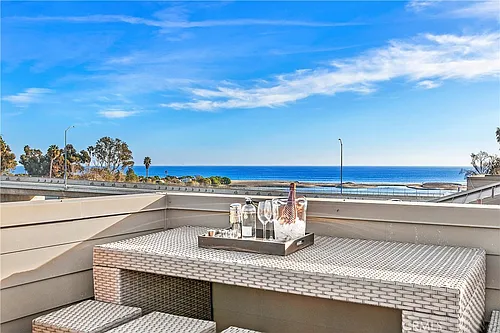 1309 Doheny Way Photo 1