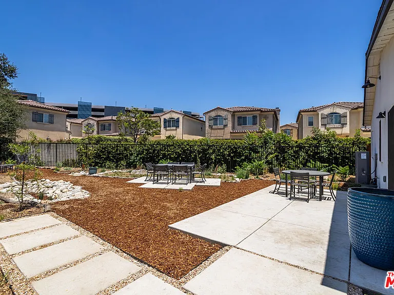 345 Genoa St #ADU — Photo 34