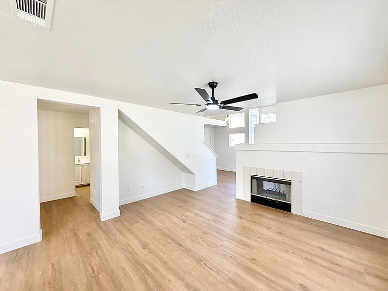 15854 Pampas Ct — Photo 8