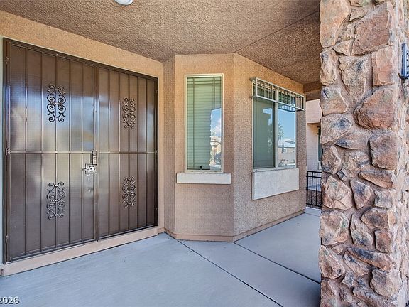 4th image of 4626 Eel Point St