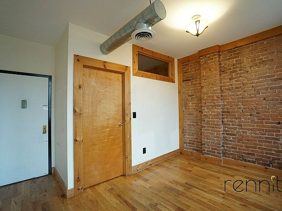 5th image of 645 Willoughby Ave #8A