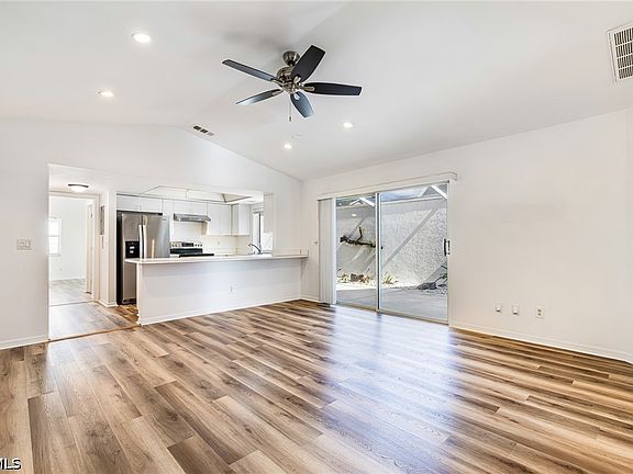 3rd image of 13724 Thatcher Ct #1