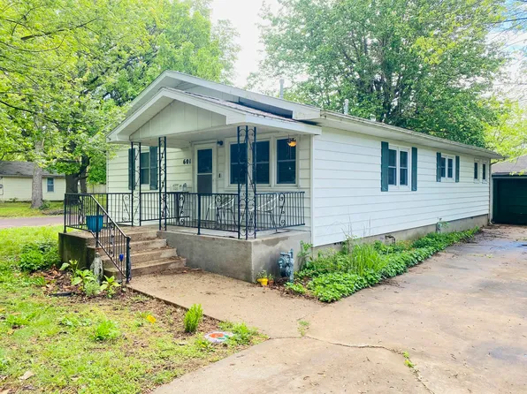 601 W Scott Street, Monett, MO 65708