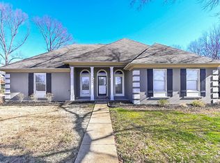 5404 Pear Dr, Southaven, MS 38671