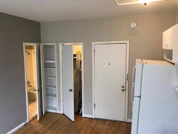 5th image of 2118 Pillsbury Ave S