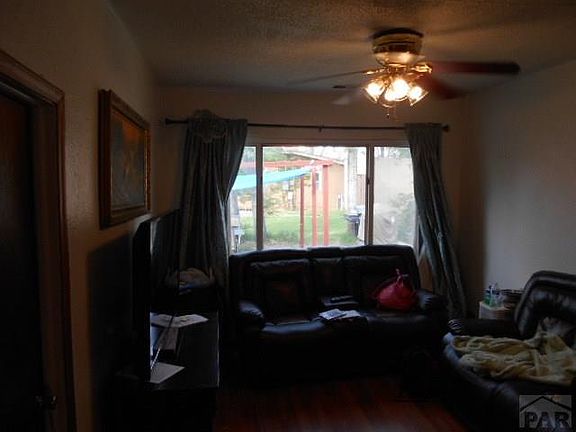 4th image of 307 N 2nd St