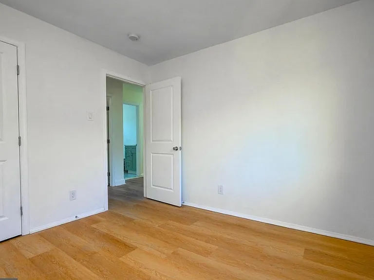 14432 Bel Pre Dr — Photo 17