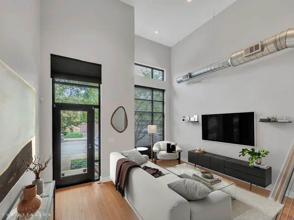 1100 Russell St APT 102, Nashville, TN 37206