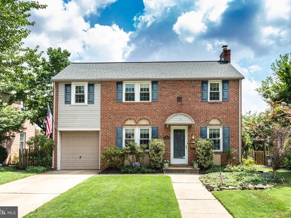 13 Dunmore Rd, Baltimore, MD 21228