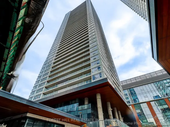 17 Bathurst St #1215, Toronto, ON M5V 0N1