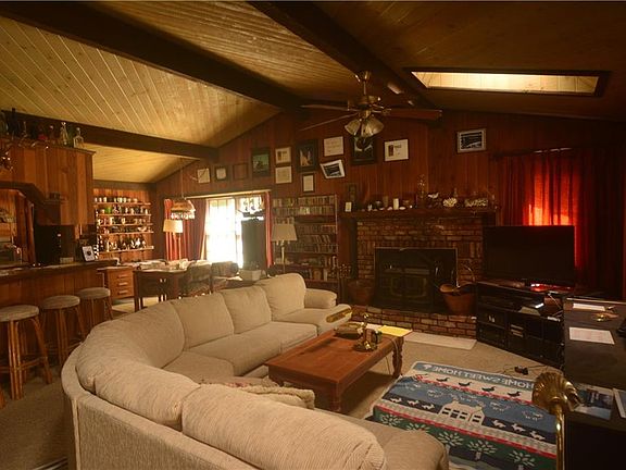 2nd image of 931 Kingston Ln