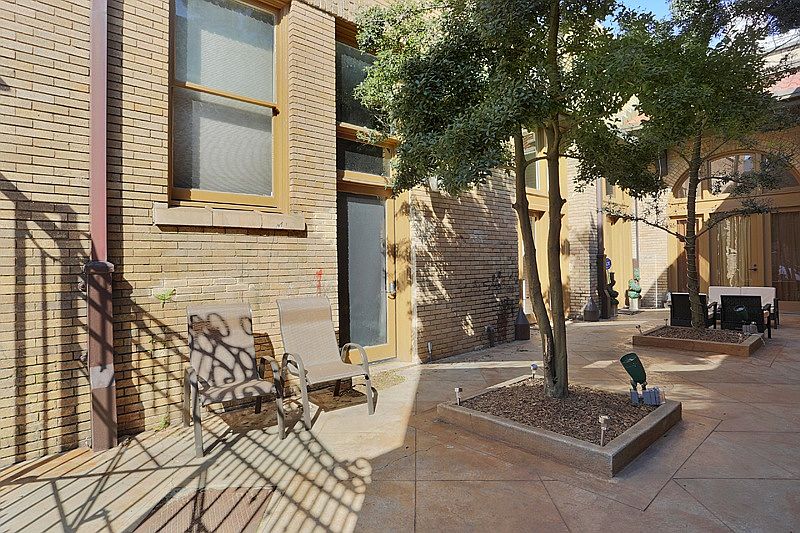 856 Carondelet St APT 4, New Orleans, LA 70130 Zillow