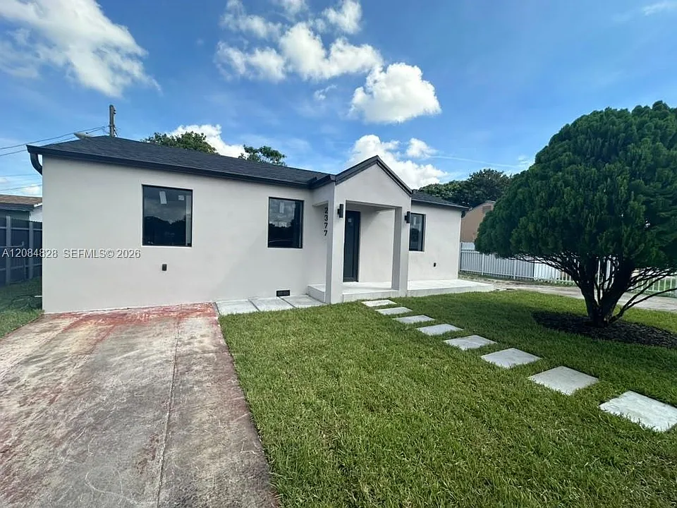 2377 NW 84th St