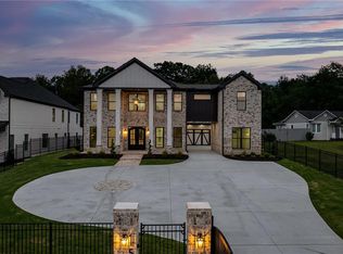 157 Shadburn Ferry Rd, Buford, GA 30518