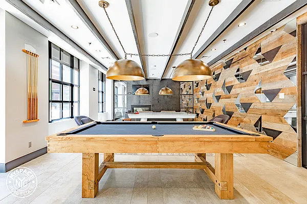 Rented by MySpaceNYC | media 23