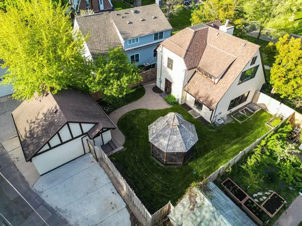 2790 Dean Pkwy, Minneapolis, MN 55416