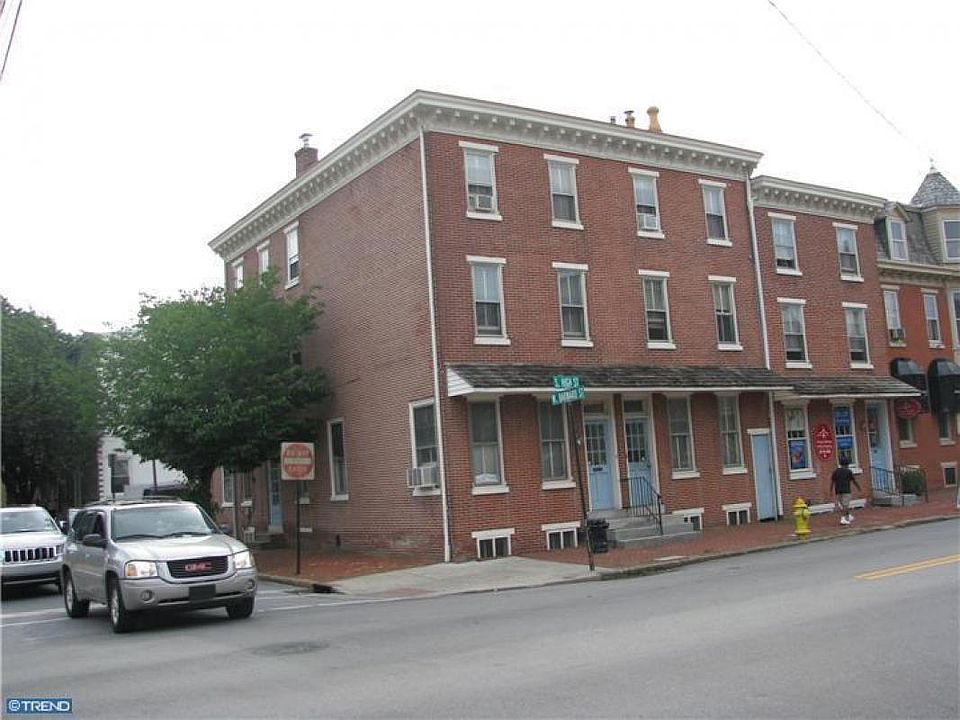 2nd image of 124 S High St