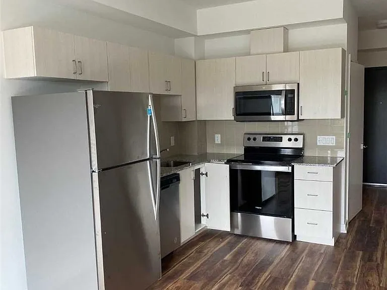 430 Essa Rd #309 — Photo 3