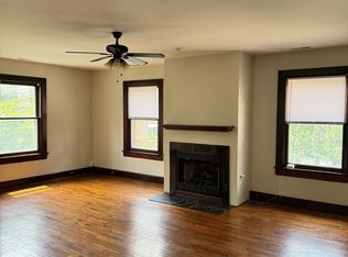 4335 Westminster Pl #2R, Saint Louis, MO 63108